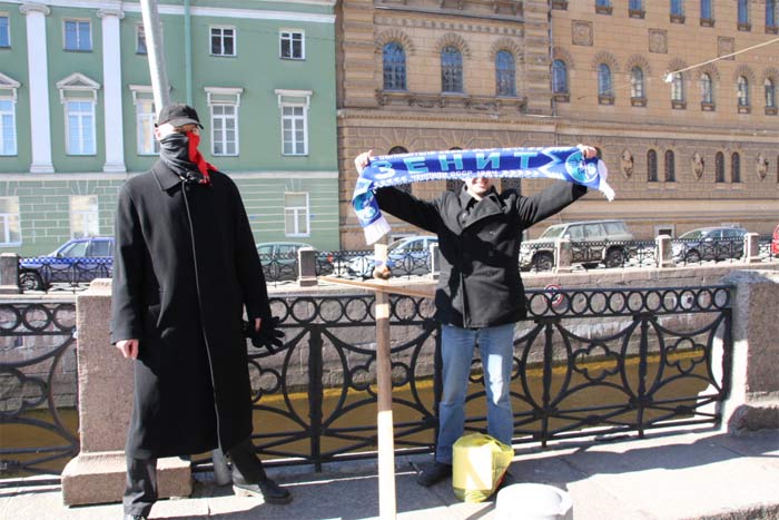 памятник Боярскому